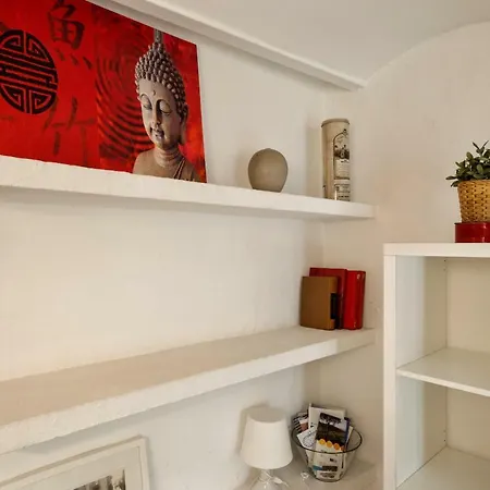 Daire Ateliere's Corner Girona