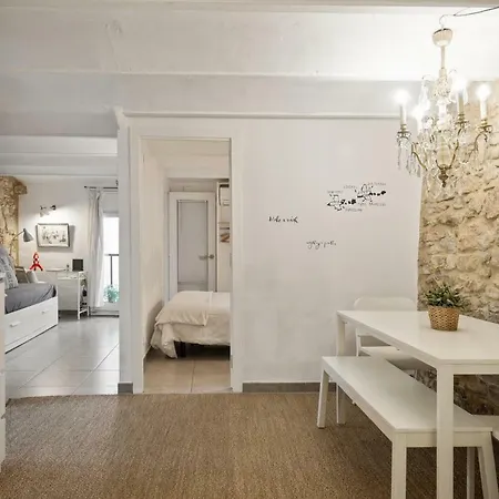 Ateliere's Corner Apartmán Girona